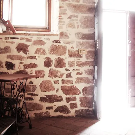 Domus Grampone Bed & Breakfast Castelpagano