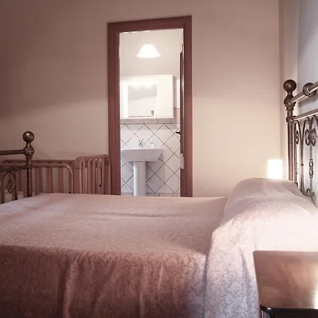 Domus Grampone Bed & Breakfast *