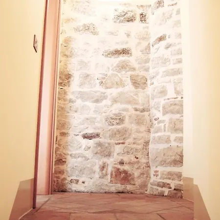 Domus Grampone Bed & Breakfast Castelpagano