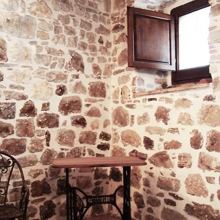 Domus Grampone Bed & Breakfast Castelpagano