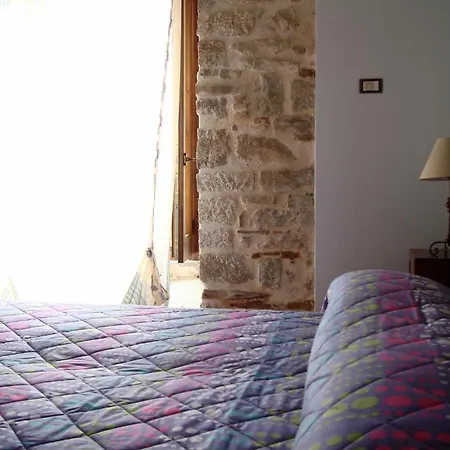 Domus Grampone Bed & Breakfast
