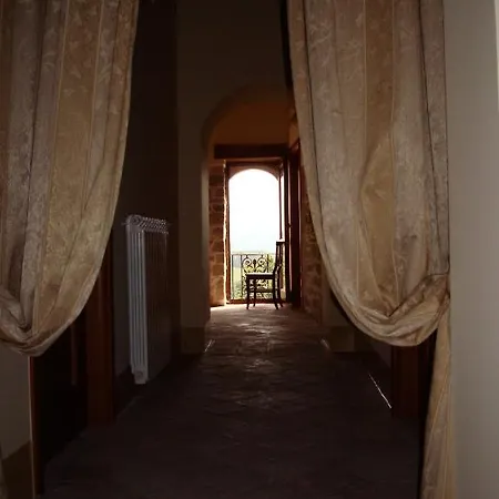 Domus Grampone Bed & Breakfast *
