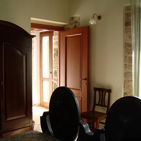 Domus Grampone Bed & Breakfast