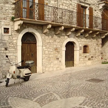 Domus Grampone Bed & Breakfast